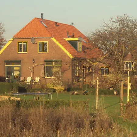בית נופש Boerderij De Vrije Geest Toldijk