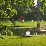 Semesterbostad Boerderij De Vrije Geest *